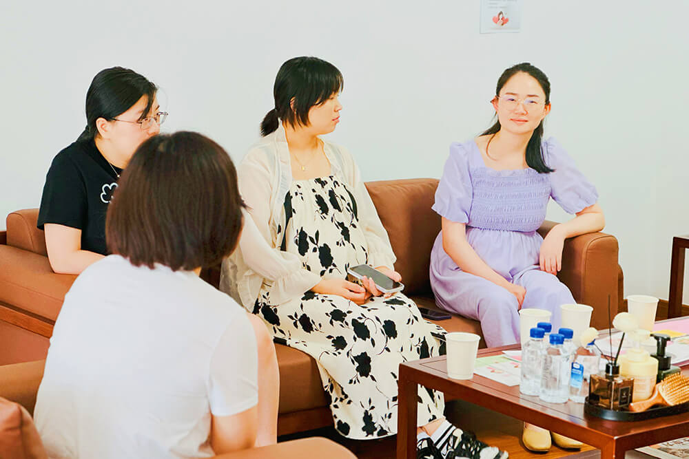 集團(tuán)媽咪暖心小屋孕期茶話會(huì)